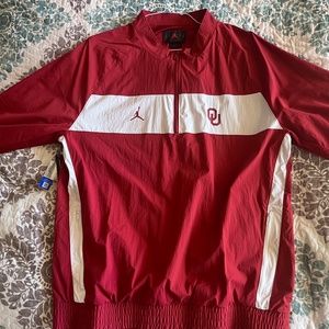 Ou Jordan pullover!